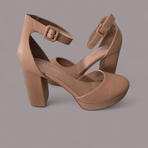 Sun + Stone Tan Block Heel Platform Ankle Strap Sandals Women’s Size 10